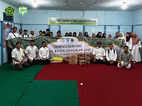 RAVTA Menggema di Bulan Suci MAN Kota Singkawang Turun ke Jalan Berbagi Takjil 700 Paket Takjil Hadirkan Senyum Ramadan untuk Masyarakat
